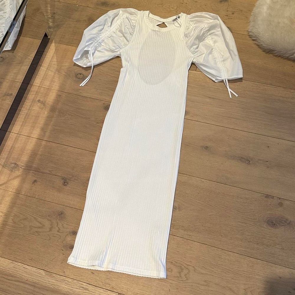 Zara White Ribbed Dress - Picture 2 of 9